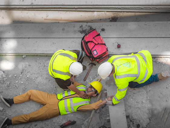 為了自己，為了親人請(qǐng)佩戴高空防墜器